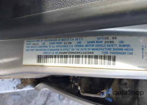 1999 Volkswagen Jetta Gl Tdi from USA, damaged, VIN 3VWRF29M2XM102394